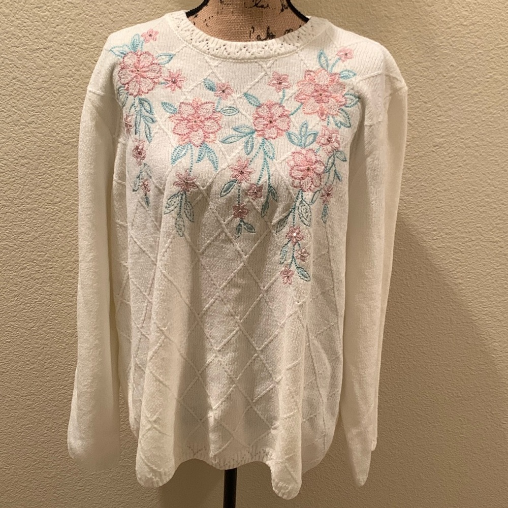 Women’s Alfred Dunner Pullover Sweater
White Pastels Embroidery 3XL
